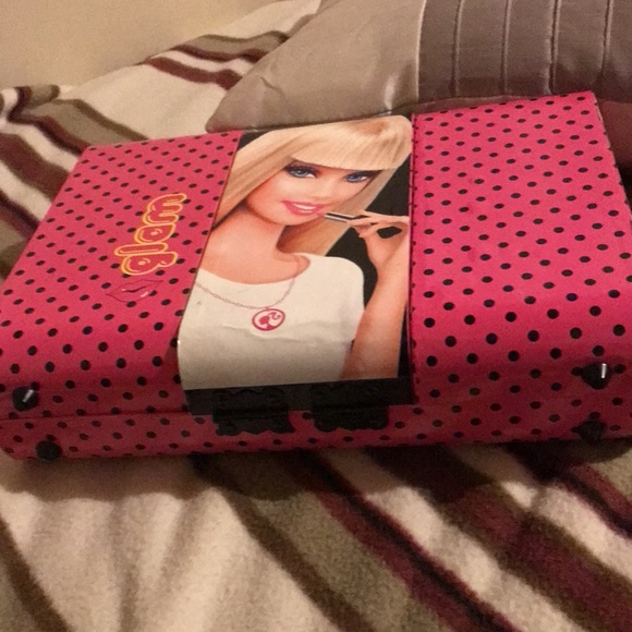 BARBIE PORTFOLIO 💼 - Picture 4 of 13